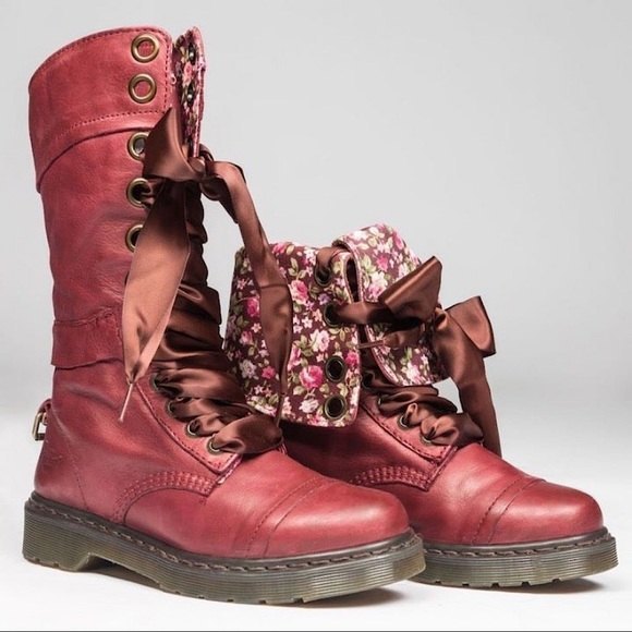 Dr. Martens Shoes - 🌟 DR. MARTENS TRIUMPH 1914 RED LEATHER TALL LACE UP FOLD OVER BOOTS 🌟